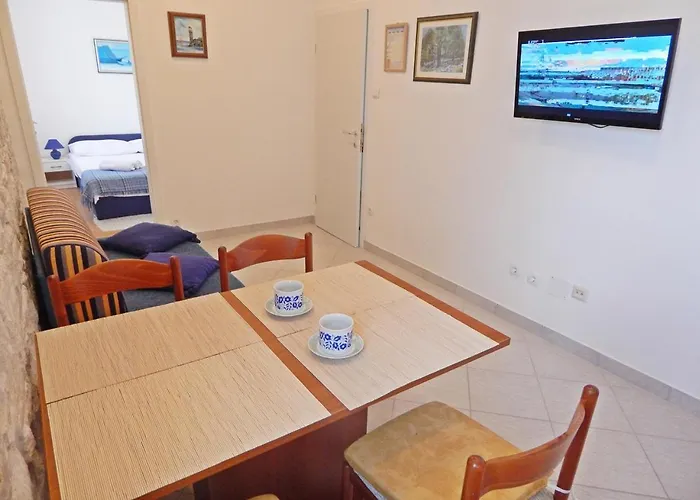 Apartments Moni