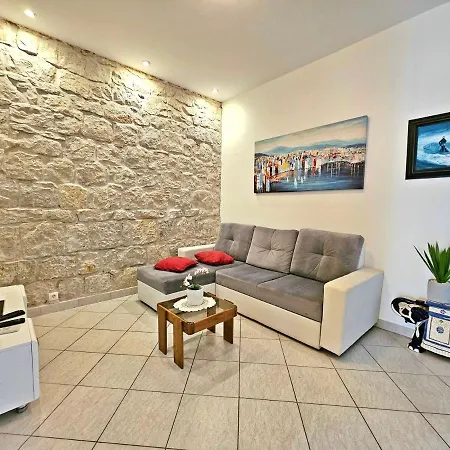 Apartments Moni Split Exterior photo